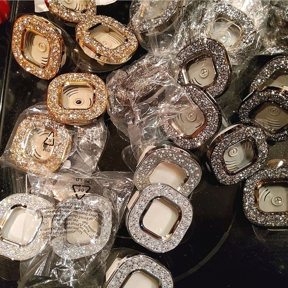 CAR FRAGRANCE HOLDERS by Bath and Body Works - Picture 6 of 12